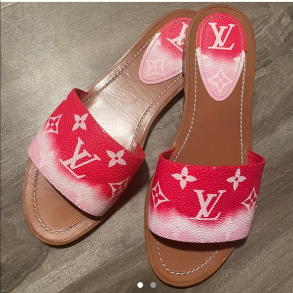 Lv sandals - Picture 1 of 1